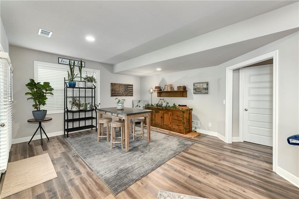 1407 Kensington Lane — photo 48