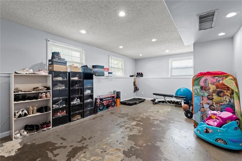 6202 N Euclid Avenue — photo 23