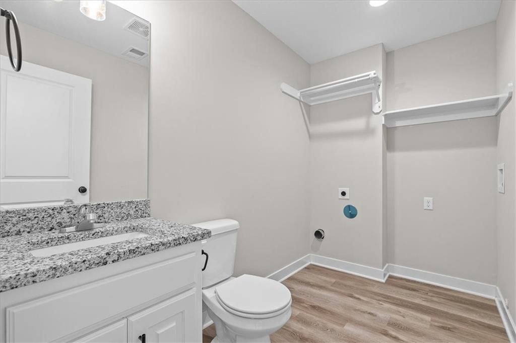 Photo 6 of 17 - 152 SW 8th Street