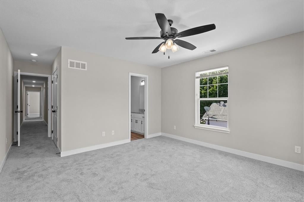 Photo 12 of 17 - 152 SW 8th Street