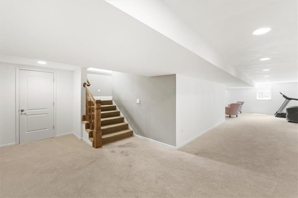 9511 Meadow Lane — photo 33