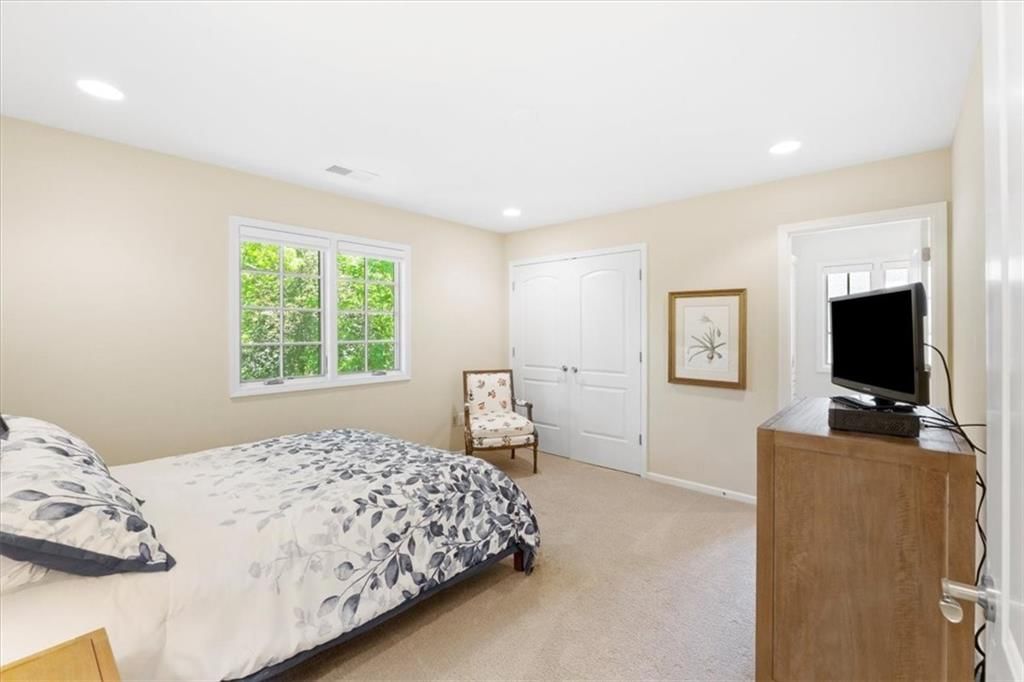 9511 Meadow Lane — photo 41