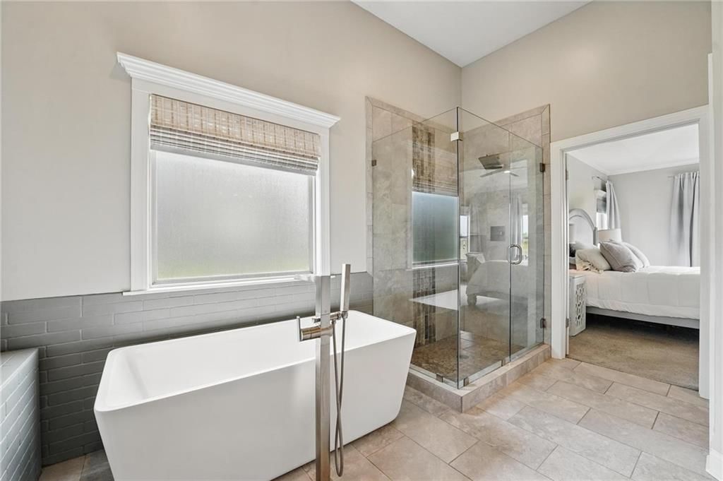 8833 N Crescent Avenue — photo 31