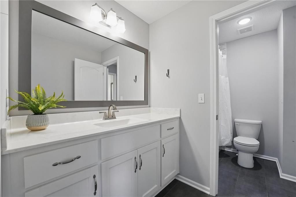 8833 N Crescent Avenue — photo 41