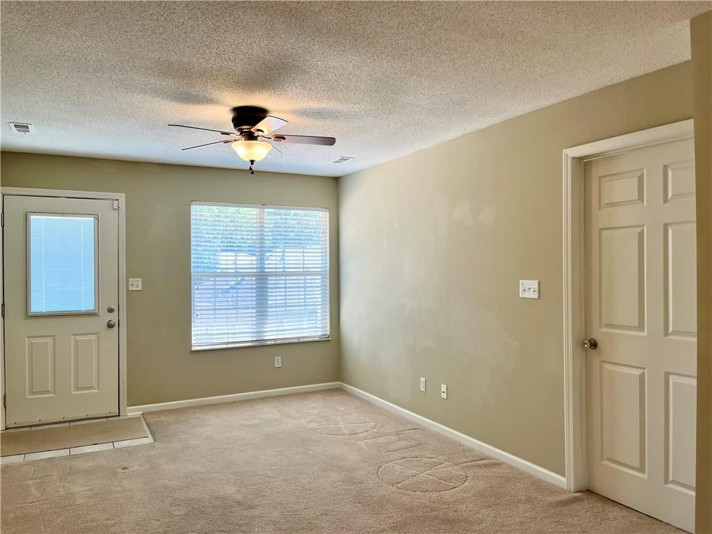 311 E Hansen Court E — photo 4