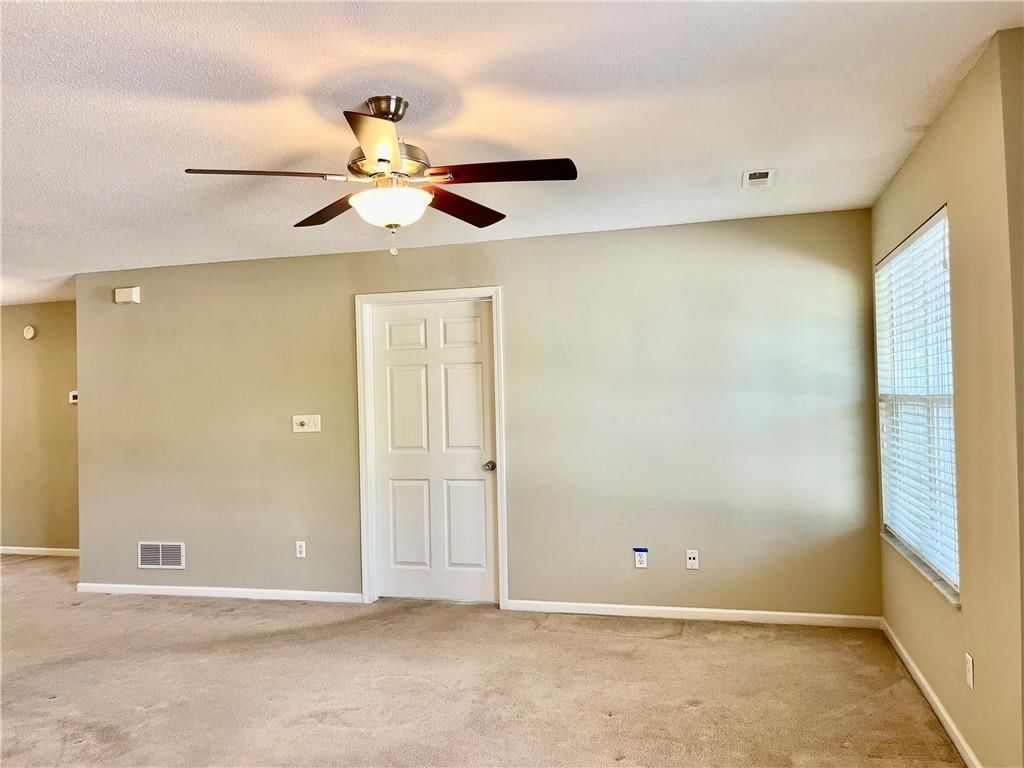 311 E Hansen Court E — photo 9
