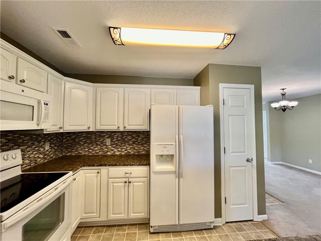 311 E Hansen Court E — photo 19