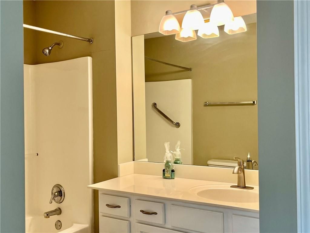 311 E Hansen Court E — photo 23