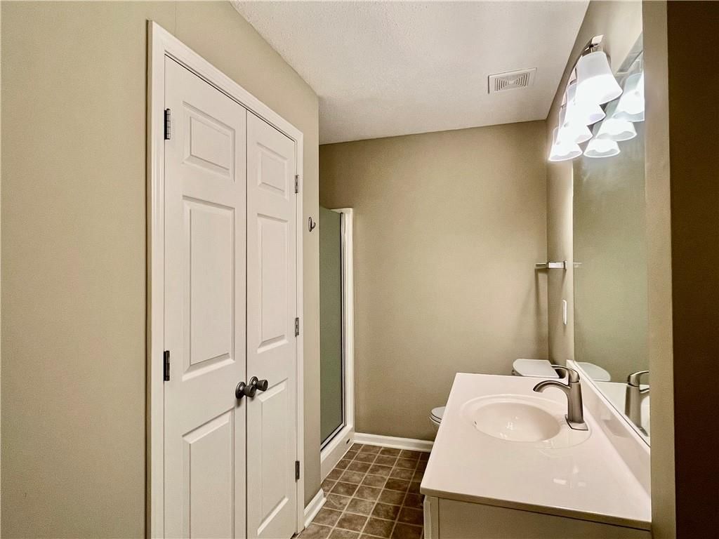 311 E Hansen Court E — photo 26