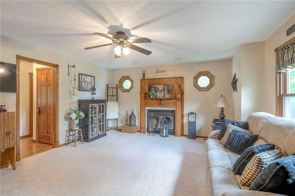 Photo 14 of 76 - 1660 NW 785th Road