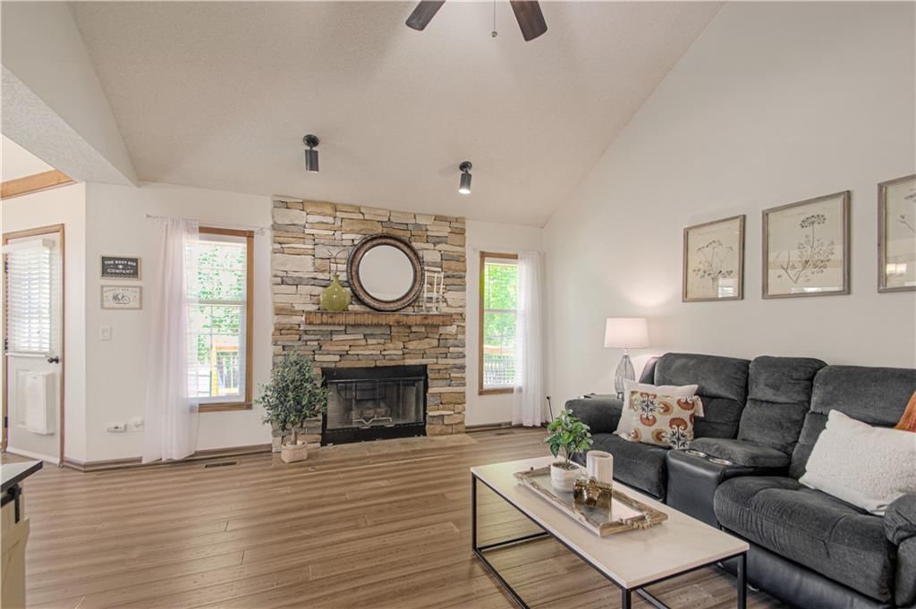 248 Dreamweaver Avenue — photo 5