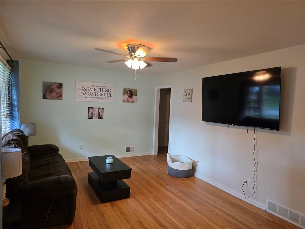 529 S Northern Boulevard — photo 6