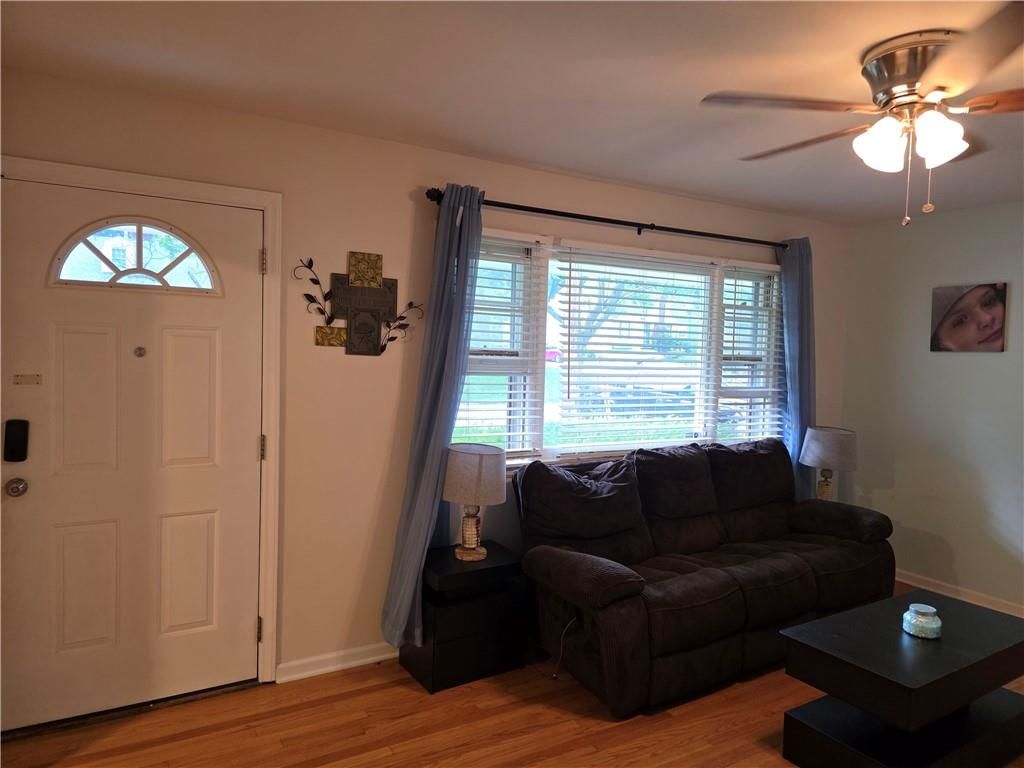 529 S Northern Boulevard — photo 7
