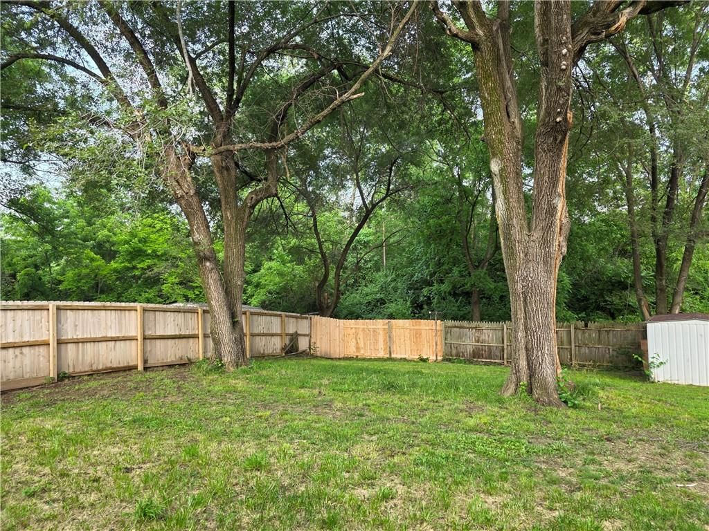 529 S Northern Boulevard — photo 18
