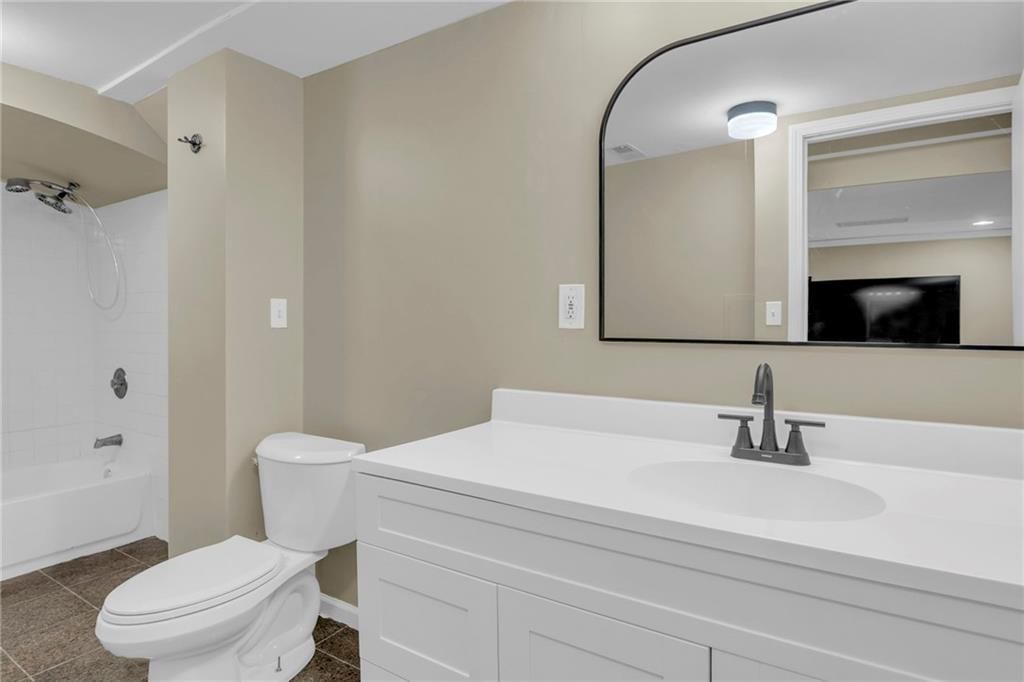 1205 Liberty Drive Terrace — photo 38