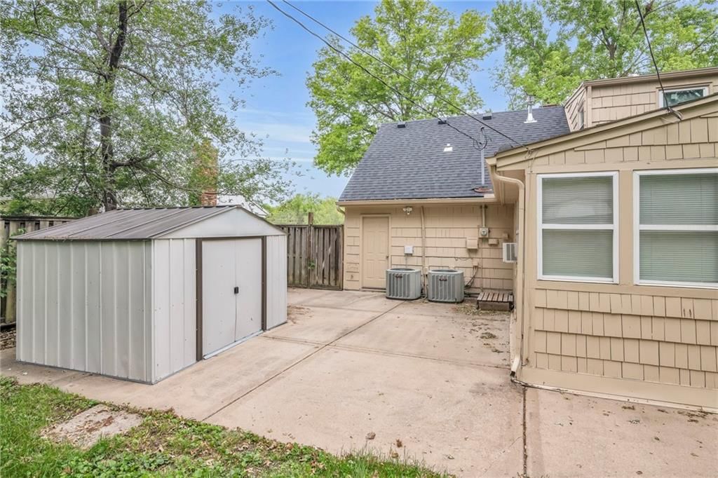 1205 Liberty Drive Terrace — photo 44