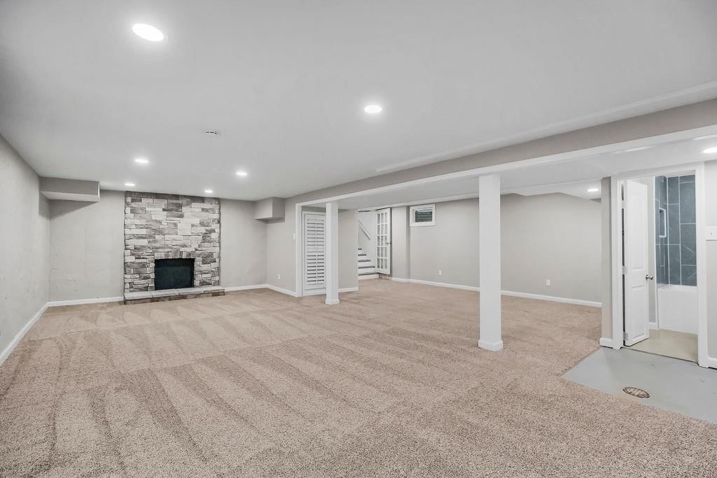 1815 N 49th Terrace — photo 34