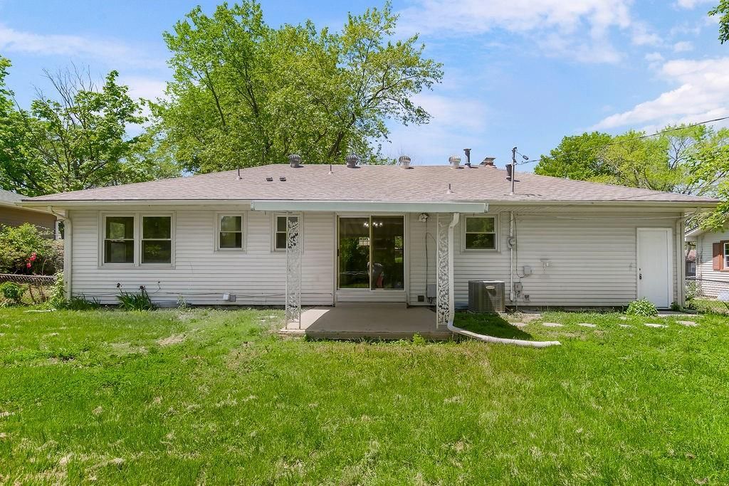 1815 N 49th Terrace — photo 38