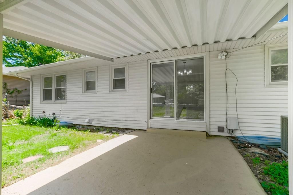 1815 N 49th Terrace — photo 39