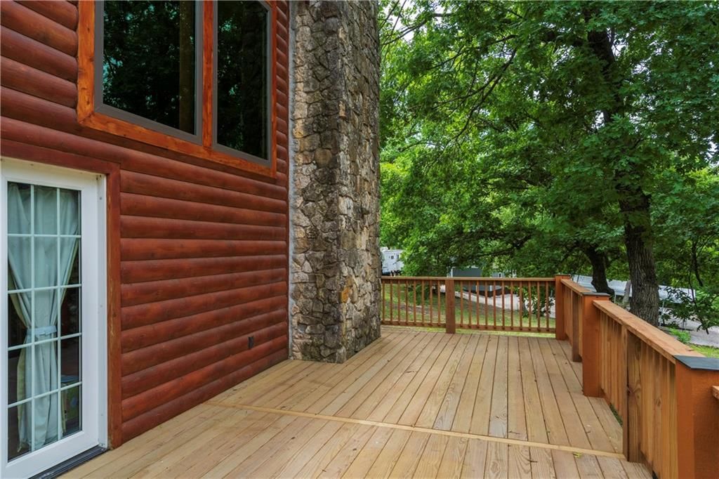 429 SE Lakeside Drive — photo 36
