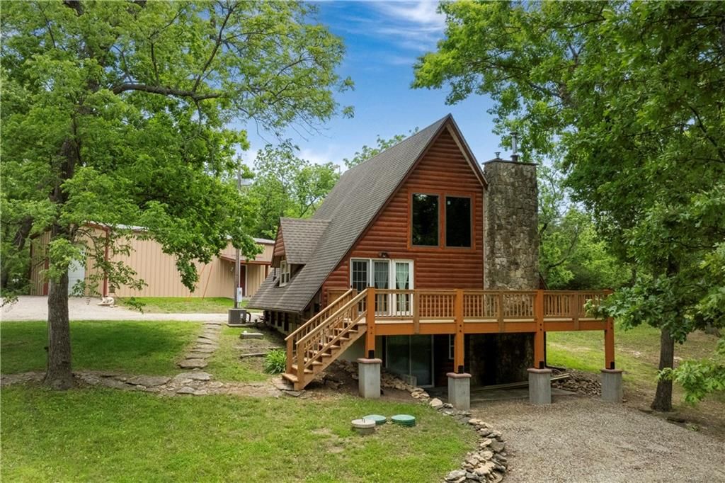 429 SE Lakeside Drive — photo 48