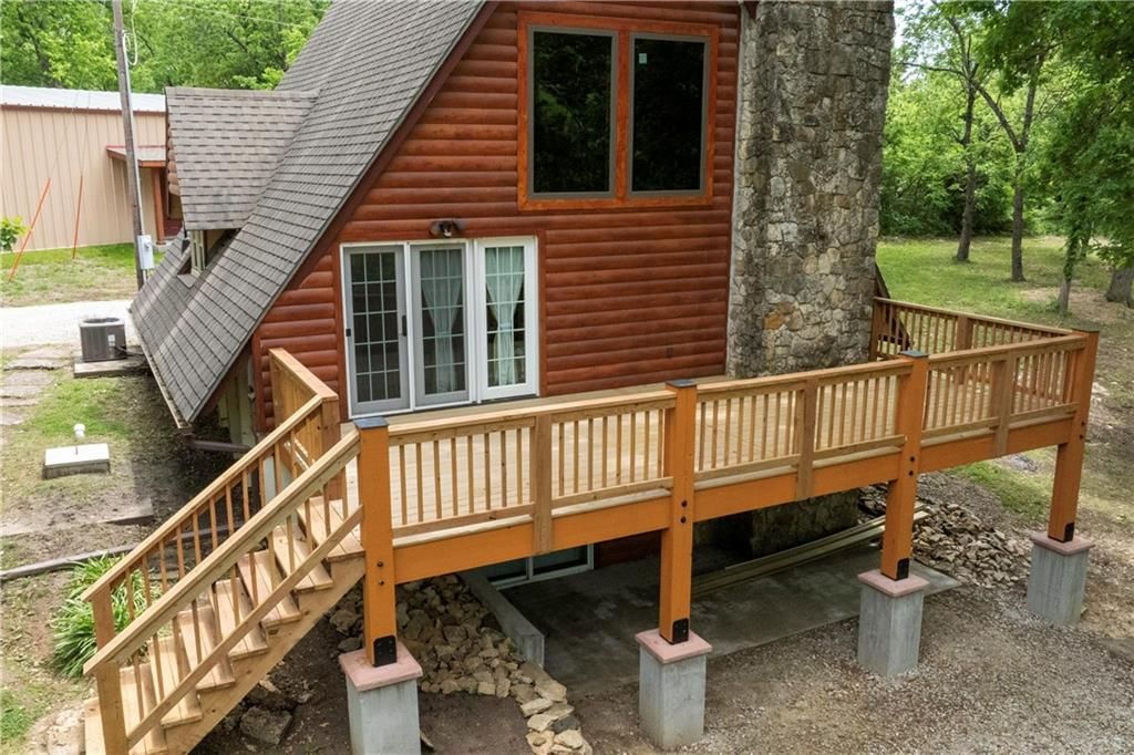 429 SE Lakeside Drive — photo 49