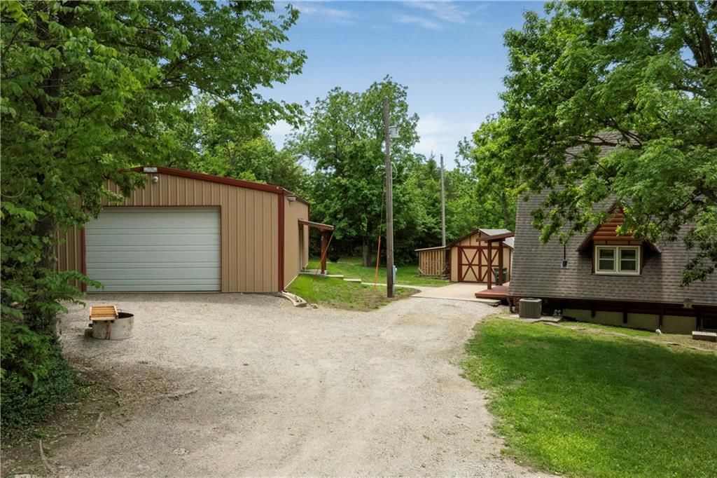 429 SE Lakeside Drive — photo 55