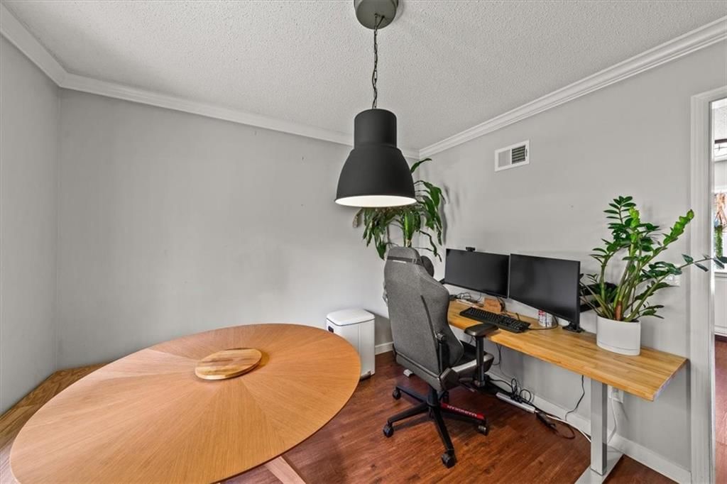 10304 Edgehill Drive — photo 18