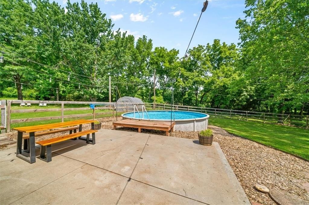 10304 Edgehill Drive — photo 29