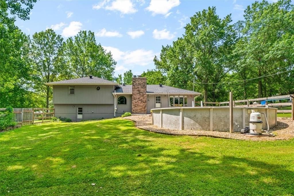 10304 Edgehill Drive — photo 32
