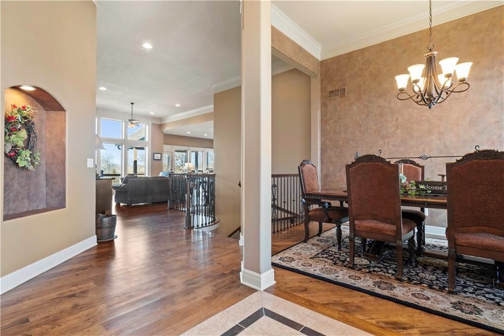 Photo 11 of 73 - 33106 E Stringtown Road