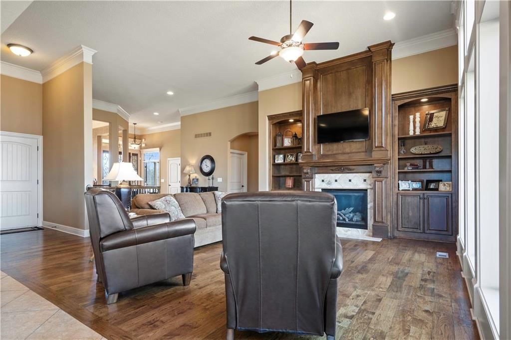 Photo 15 of 73 - 33106 E Stringtown Road