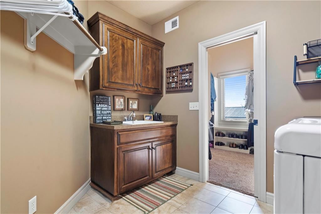 Photo 37 of 73 - 33106 E Stringtown Road