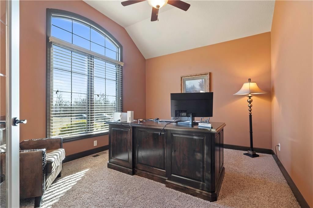 Photo 39 of 73 - 33106 E Stringtown Road