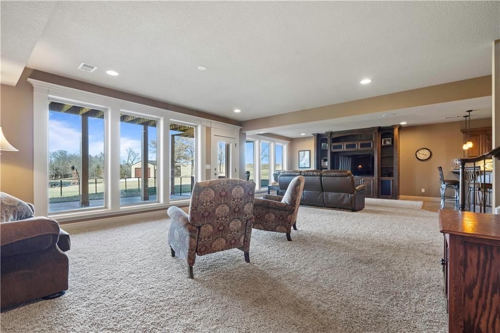 Photo 41 of 73 - 33106 E Stringtown Road
