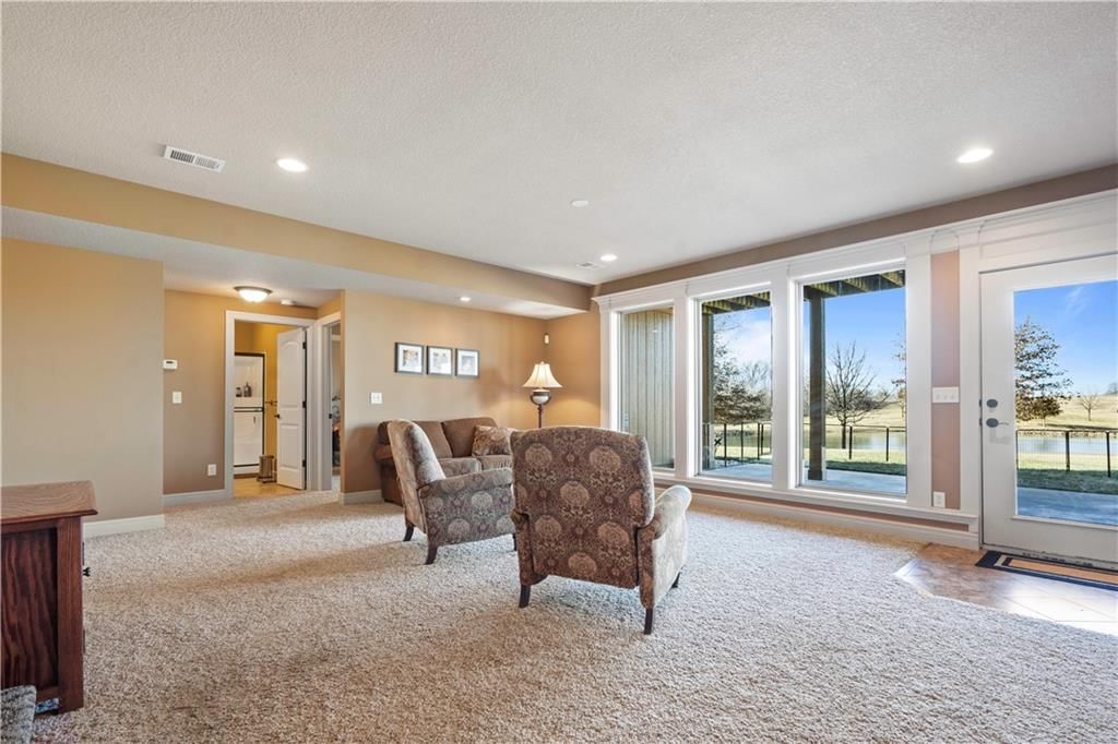 Photo 43 of 73 - 33106 E Stringtown Road