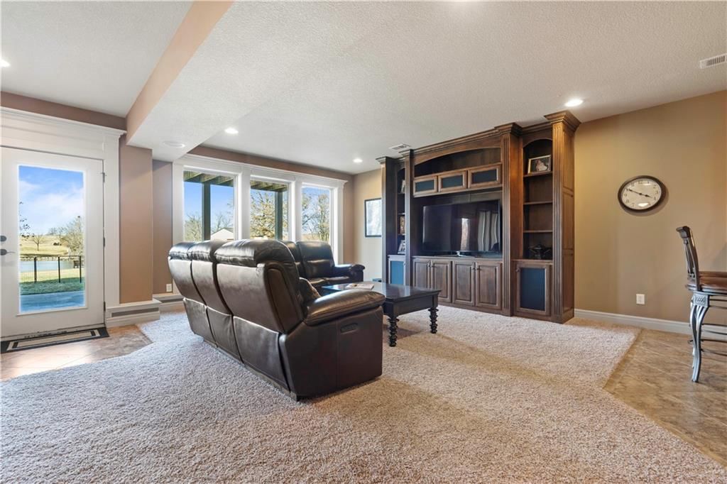 Photo 44 of 73 - 33106 E Stringtown Road
