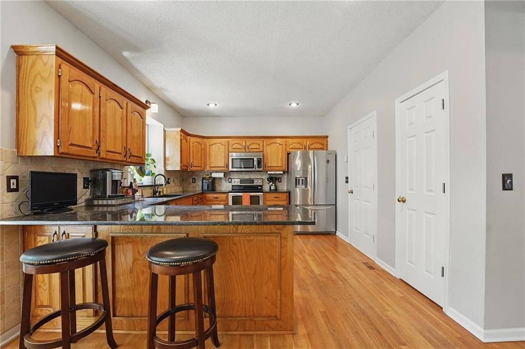 13906 Kaw Street — photo 15