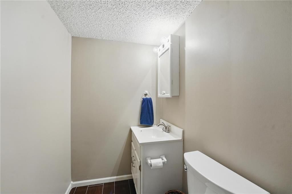 13906 Kaw Street — photo 35