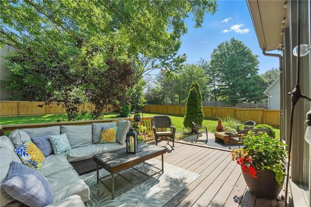 13906 Kaw Street — photo 36