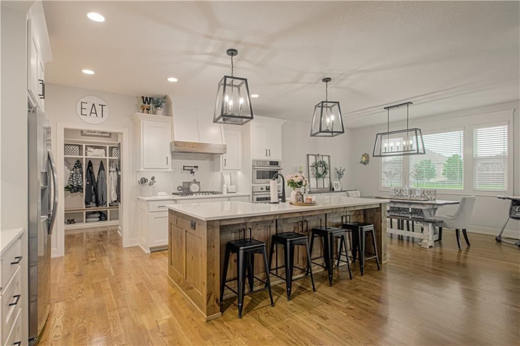 Photo 10 of 52 - 2241 Foxtail Drive