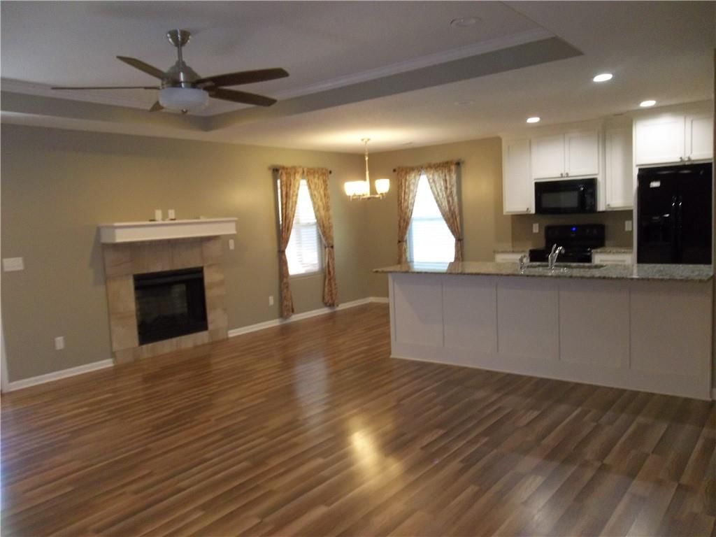 805 CHRISTOPHER Drive — photo 3