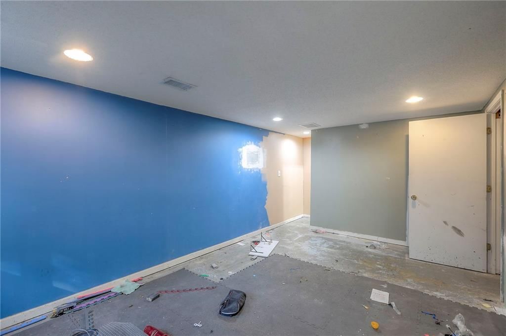 119 W Brentwood Drive — photo 14