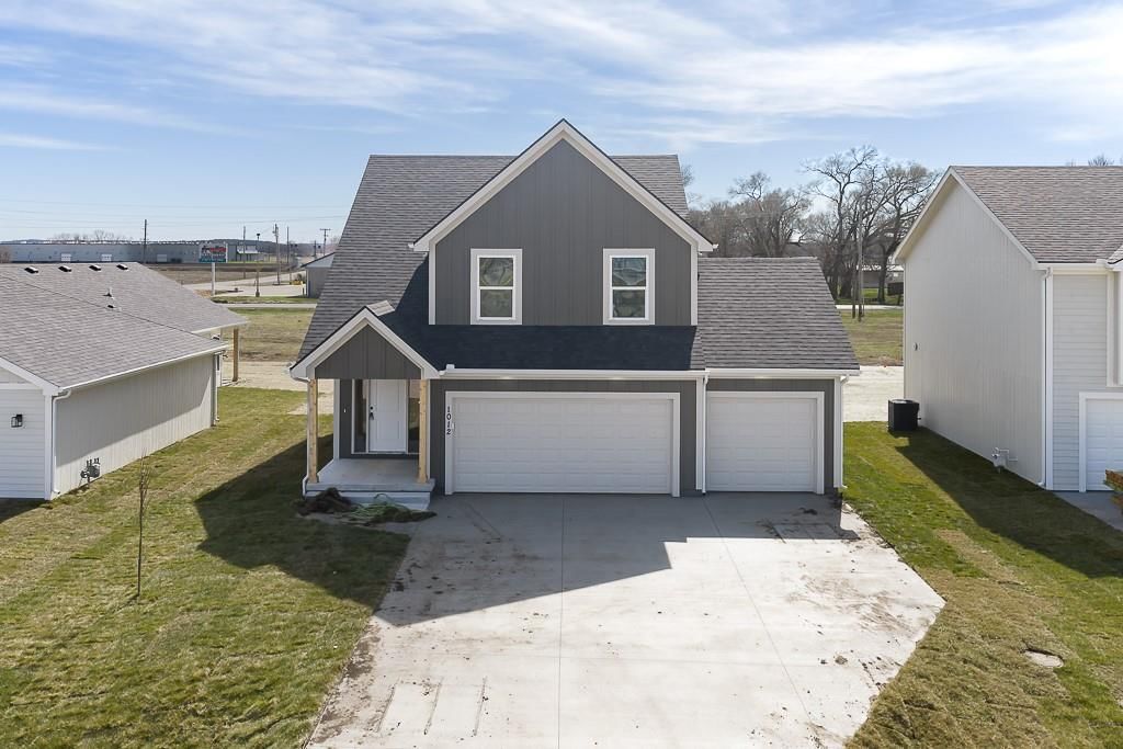 1012 2nd Street, Perry, KS