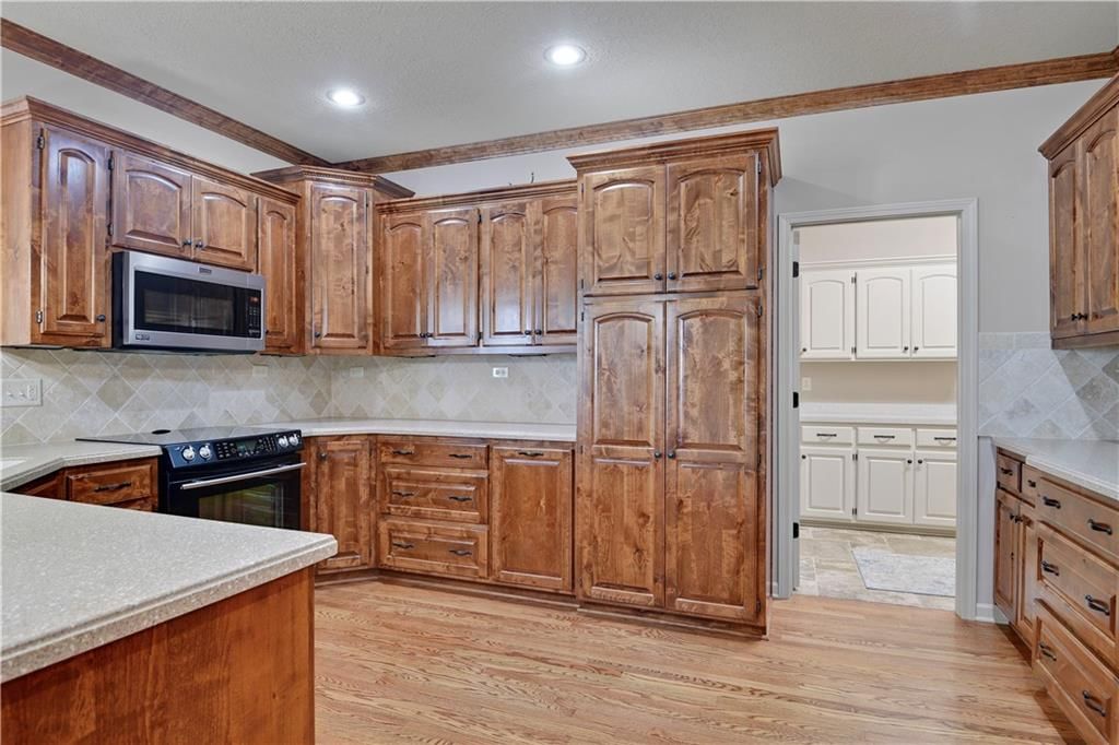 4641 SW Soldier Drive — photo 8