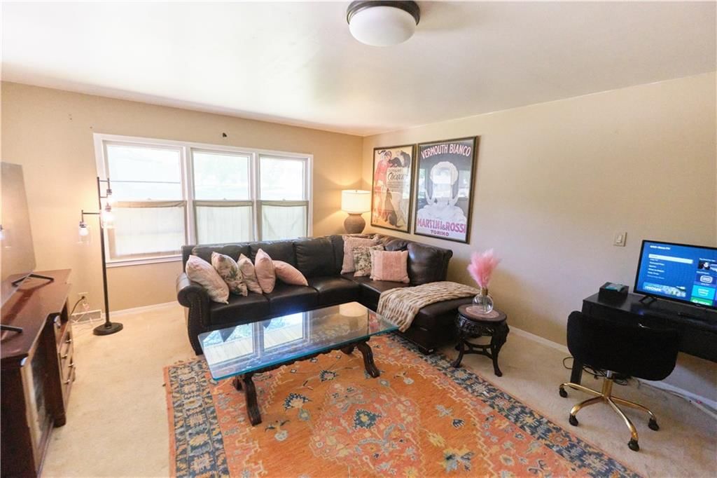 608 Sycamore Lane — photo 9