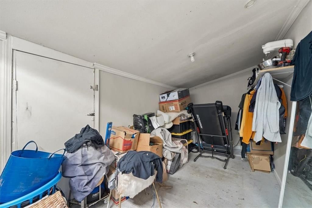 Photo 15 of 17 - 4416-4418 N Cypress Avenue