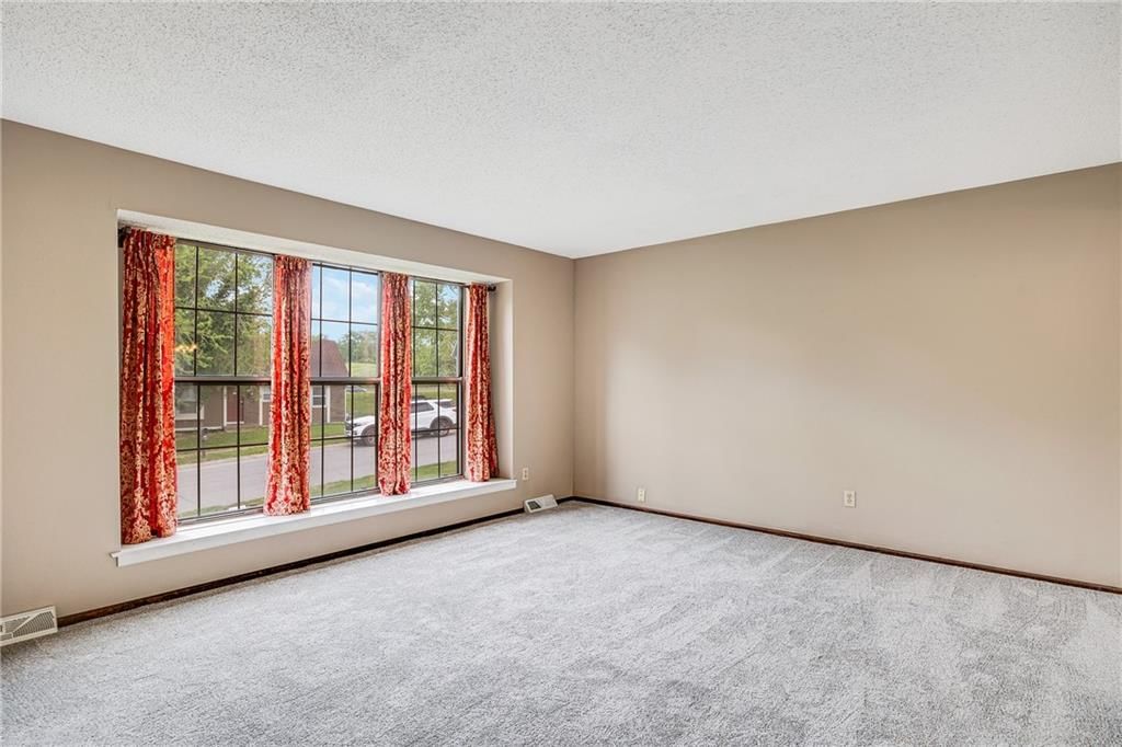 329 S Kendall Avenue — photo 5