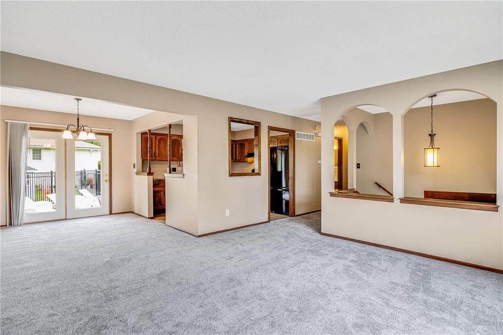 329 S Kendall Avenue — photo 6