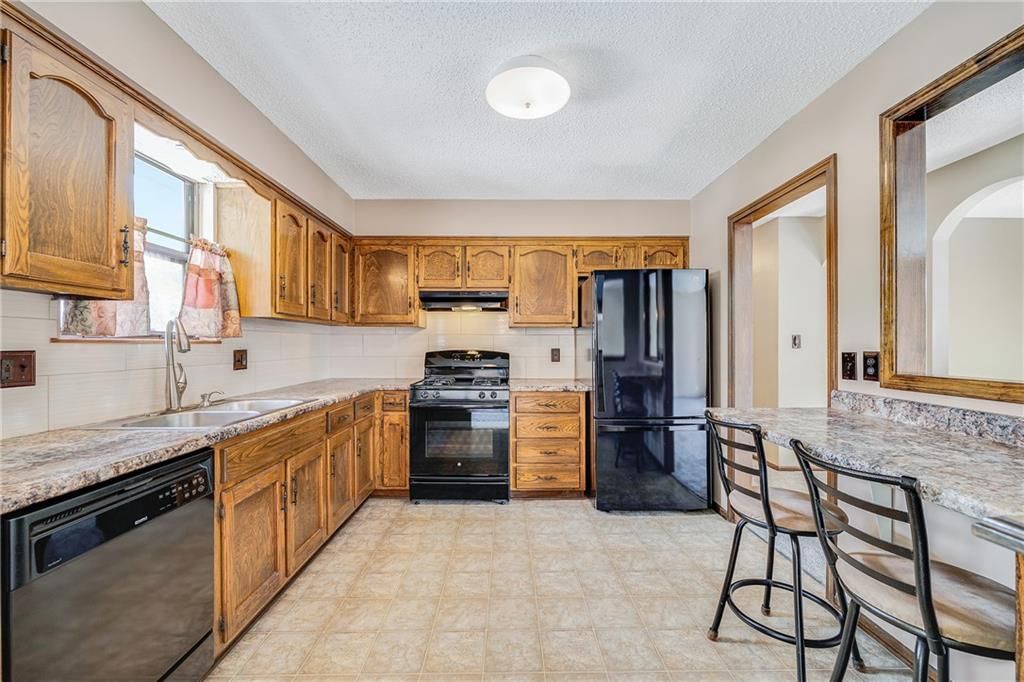 329 S Kendall Avenue — photo 8